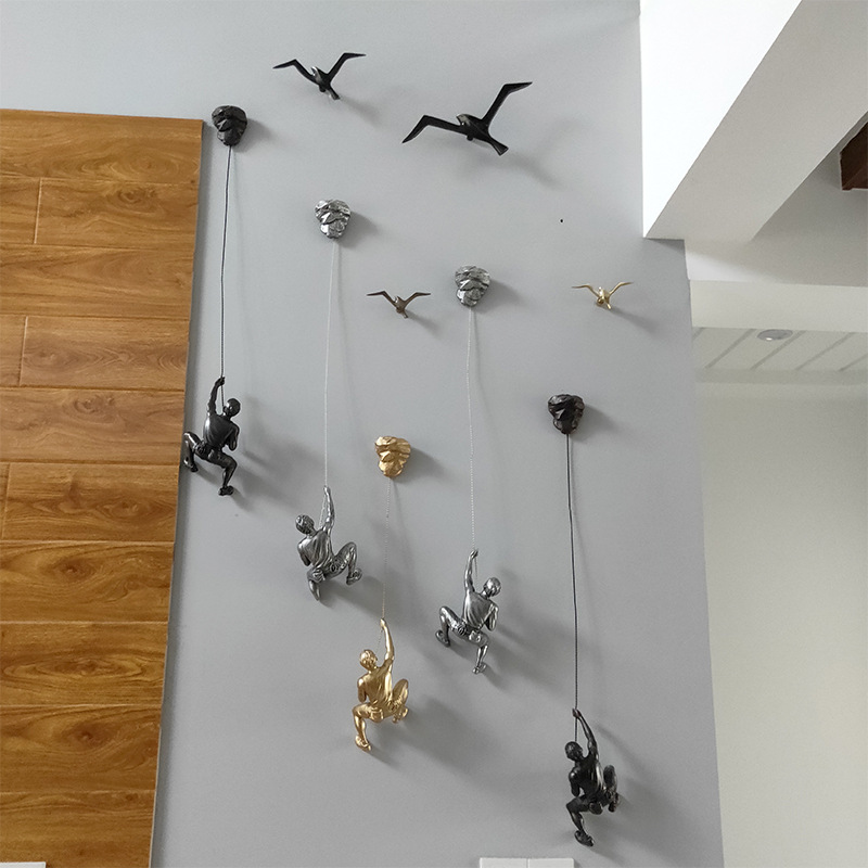 

Creative Retro Industrial Style Sport Man Rock Climbing Decoration Pendant Statue sculpture Wall Living Room Home Decor D030 T200619 343 R2