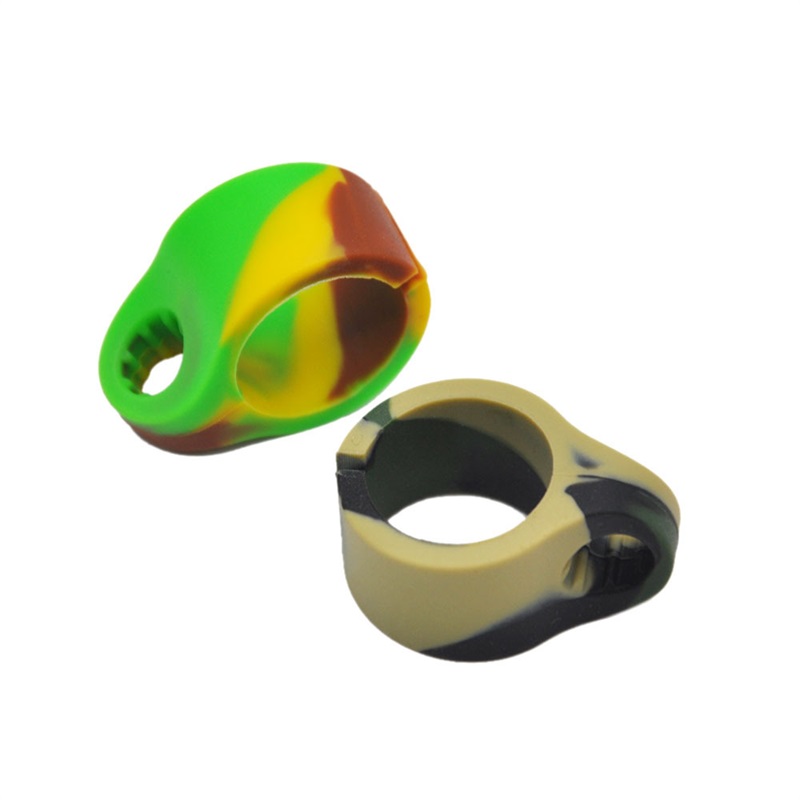 

In stock Cigarette Ring Holder Silicone Finger Smoking Ring Hand Rack Regular Tobacco Colored Camouflage Camo Smoking Accessories 278 S2