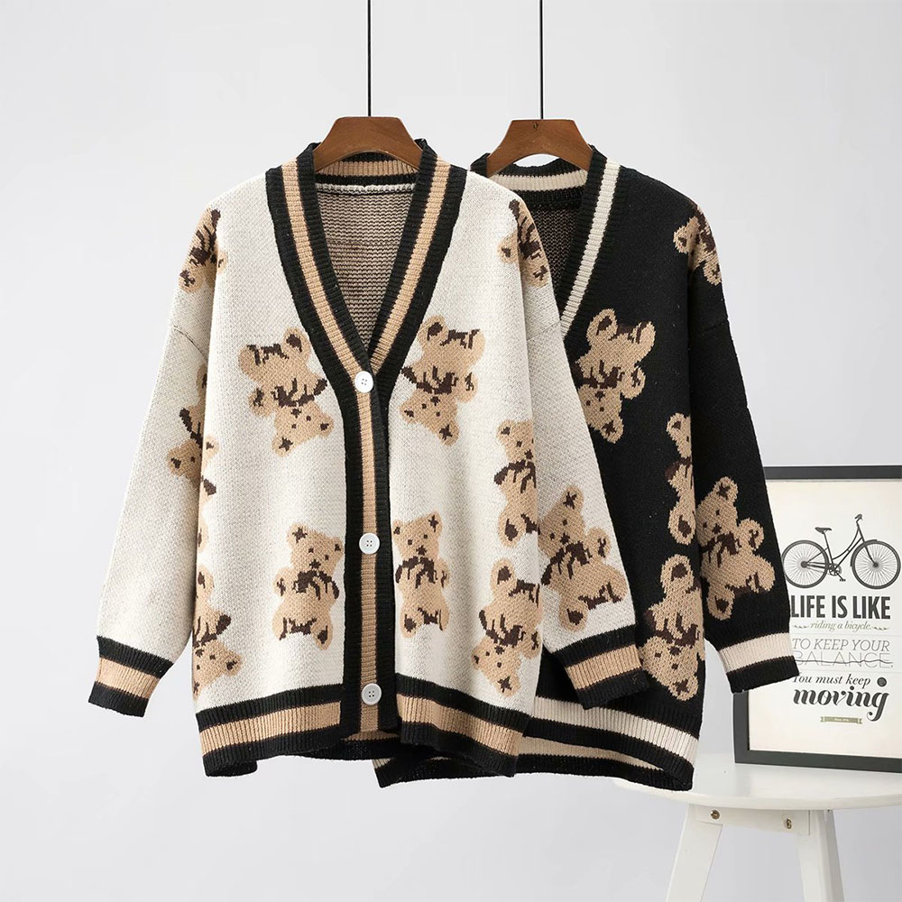 

Women Early Autumn Fashion Little Bear Buttons Loose Cardigan Sweater Vintage V-neck Long Sleeve Female Outerwear Chic Tops, Black