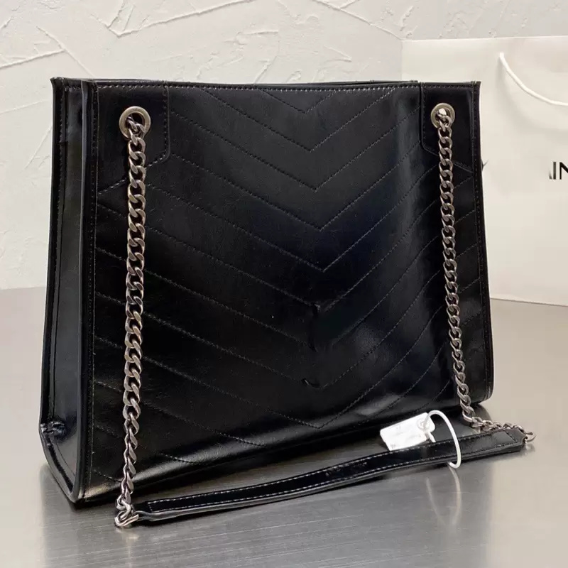 

Commuter Tote Bag Women Handbag Large Capacity Shopping Bags Black Leather Wave Pattern Fashion Letter Shoulder Crossbody Purse Interior Pocket Silver Chain, Customize