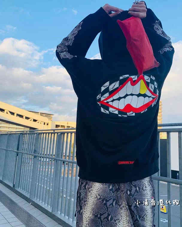 

Fashion Chrome Trend Hearts Kong Hong Croxin Sweater 2021 Spring New Ch Limited Red Lip Mouth Graffiti Flower Arm Men's and Women's Coats, Black