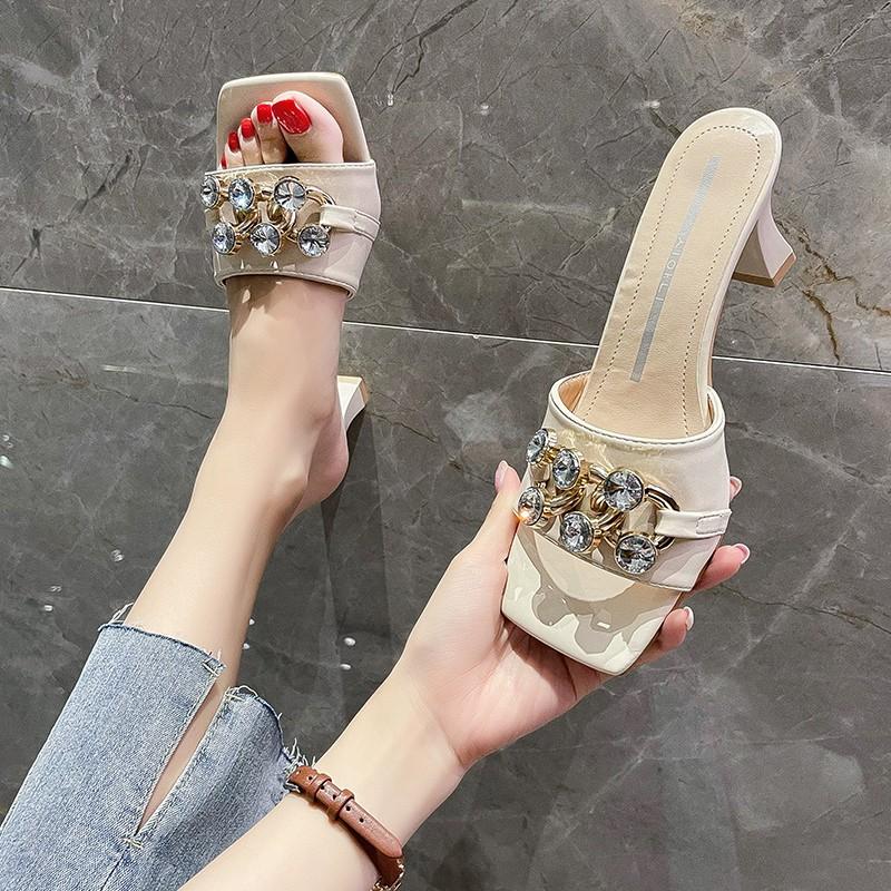 

Slippers Ladies Thick Heel Sandals And 2022 Summer Style Wild Fashion Casual Outer Wear Square Toe Comfortable Flip Flops, White