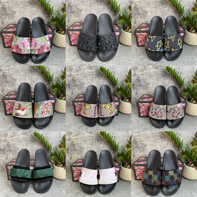 

Top Quality Mens Womens Summer Sandals Beach Slide Home Slippers Ladies Flat Sliders Trendy Shoes Print Leather Rubber Flowers Slipper Arrow Strawberry 36-46, 13