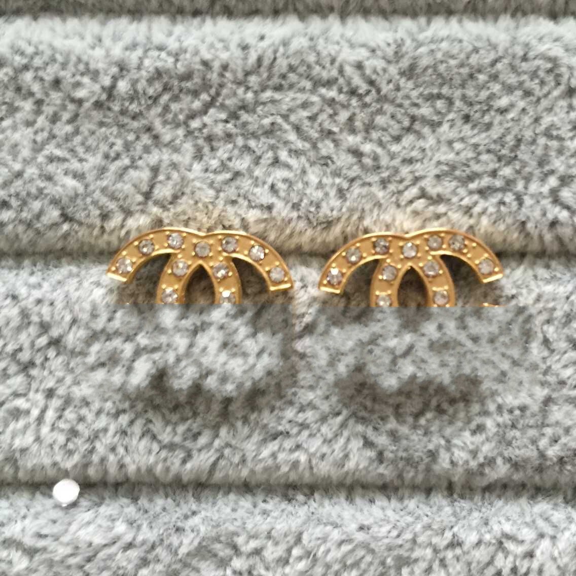 

2021 Wholesale big middle small flower wedding Earring Letter 18k rose Gold Silver stud Earrings size L M S Ear Studs Women Party Jewelry