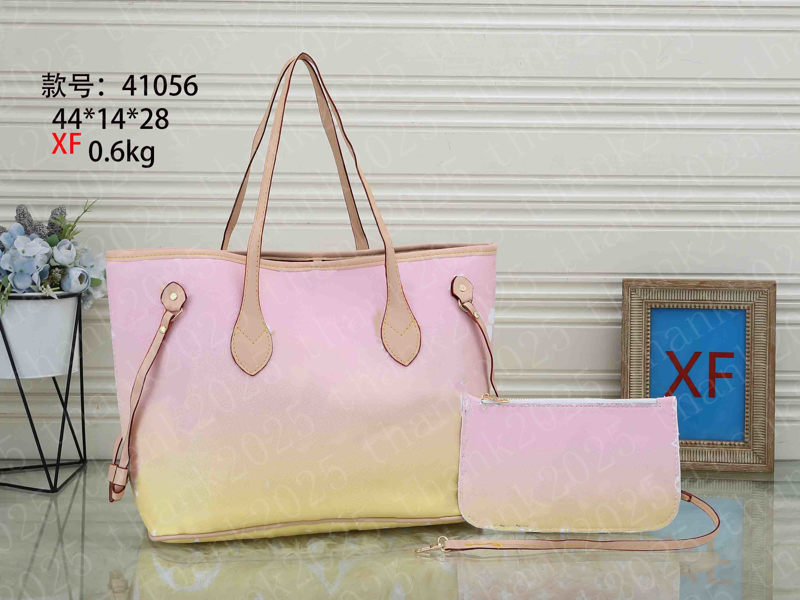 

M57639 On the go giant totes women shoulder bags luxurys designers handbags genuine leather gradient color purse fashion female OnTheGo bag, 1 brown gird