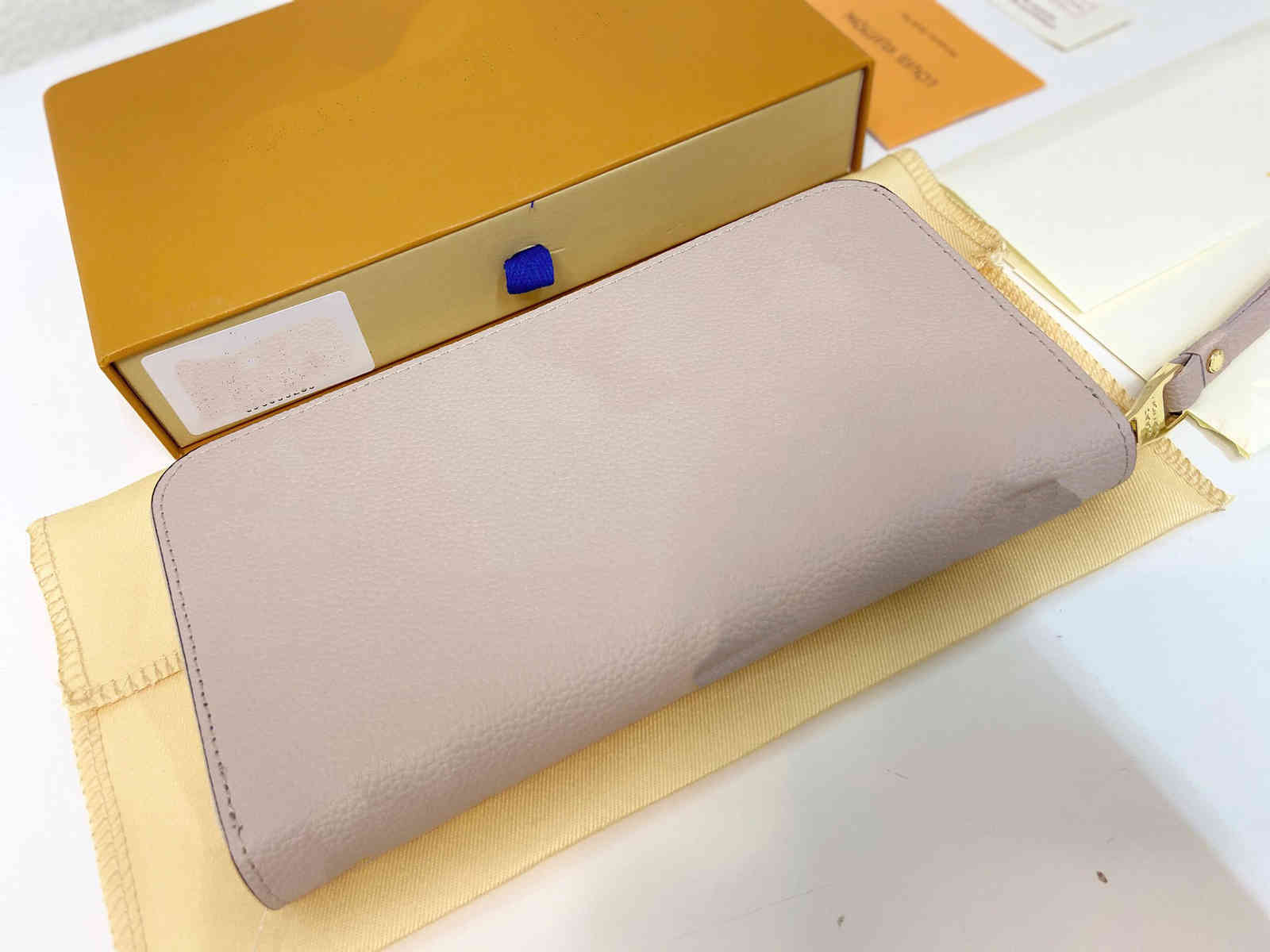 

Louis Vutton Baghigh Quality Luxurys Designers Wallets Purses Woman Fashion Crafty Monogrames Empreinte Zippy Long Wallet Card Holder Purse