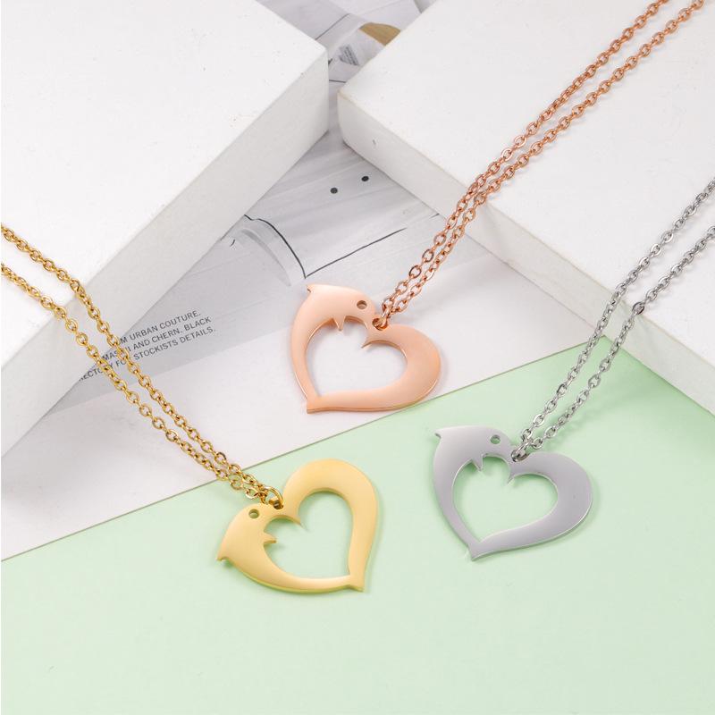 

Chains Heart Love Hollow Pendant Necklace Women Girl Stainless Steel Rose Gold Charms Accessories Fashion Jewelry Lovers Birthday Gift, Silver