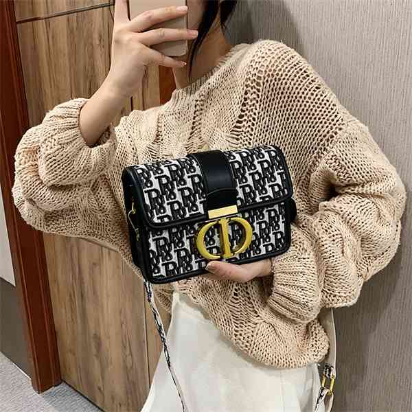 

star same women's new fashionable embroidery small square bag Purse Outlet, Black