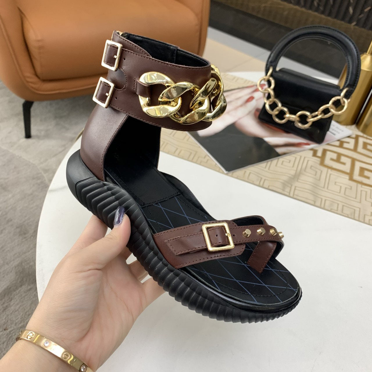 

70% Off Wholesale Sandals Flip-Flops High-Top Outdoor Black Lace-up Summer Zipper High quality Shoes Leather Loafers Womens Flat, Red