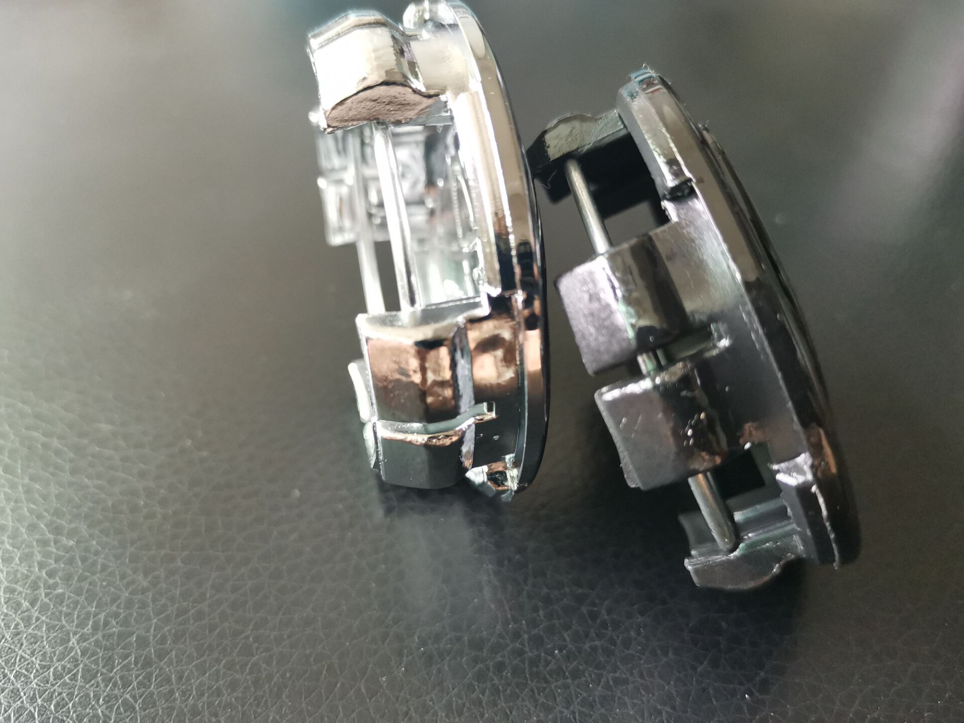 

40Pcs 57mm CHROME Black WHEEL CENTER COVERS HUB RIM CAPS Fit for PRIUS COROLLA YARIS