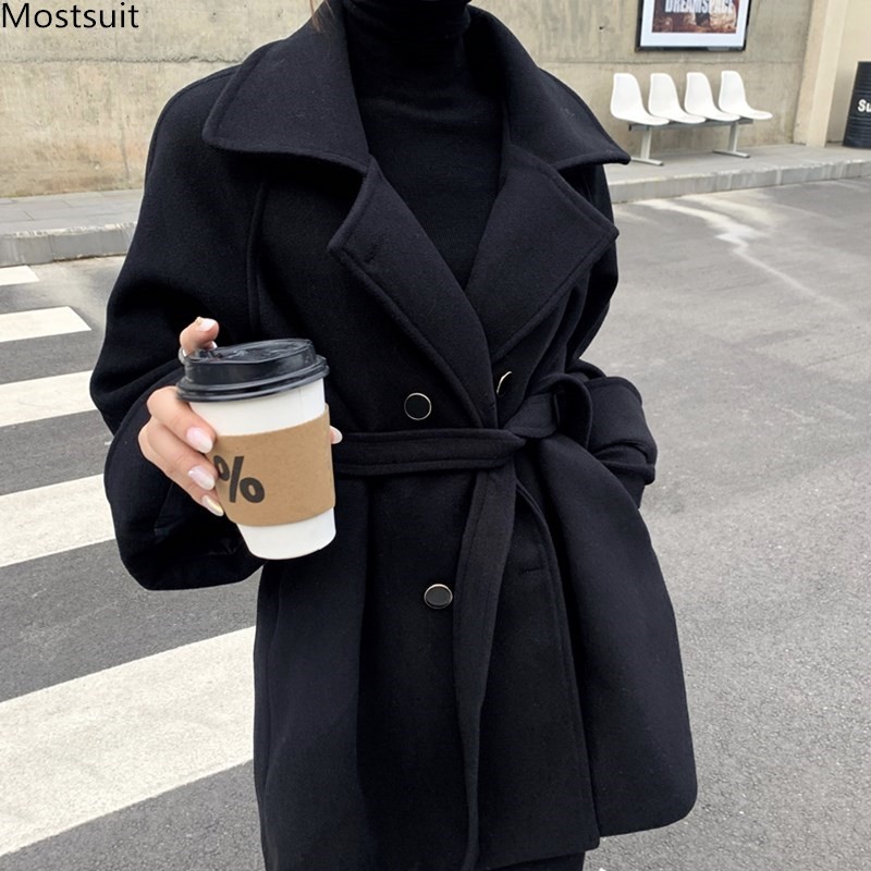 

Autumn Winter Vintage Elegant Loose Long Wool Coat Women Sleeve Double Breasted Lace Up Ladies Coats Black 210518