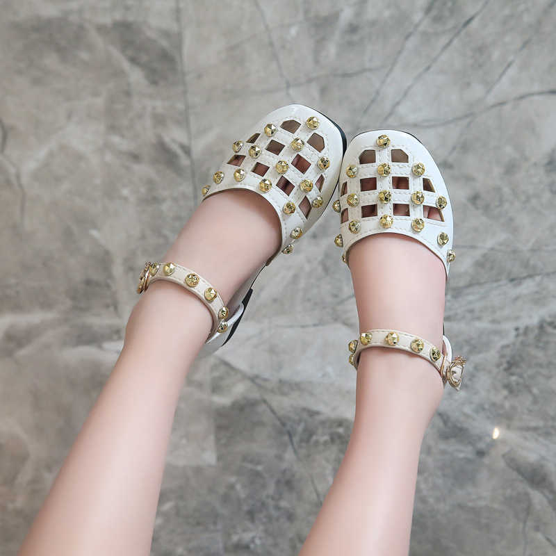 half cut casual shoes