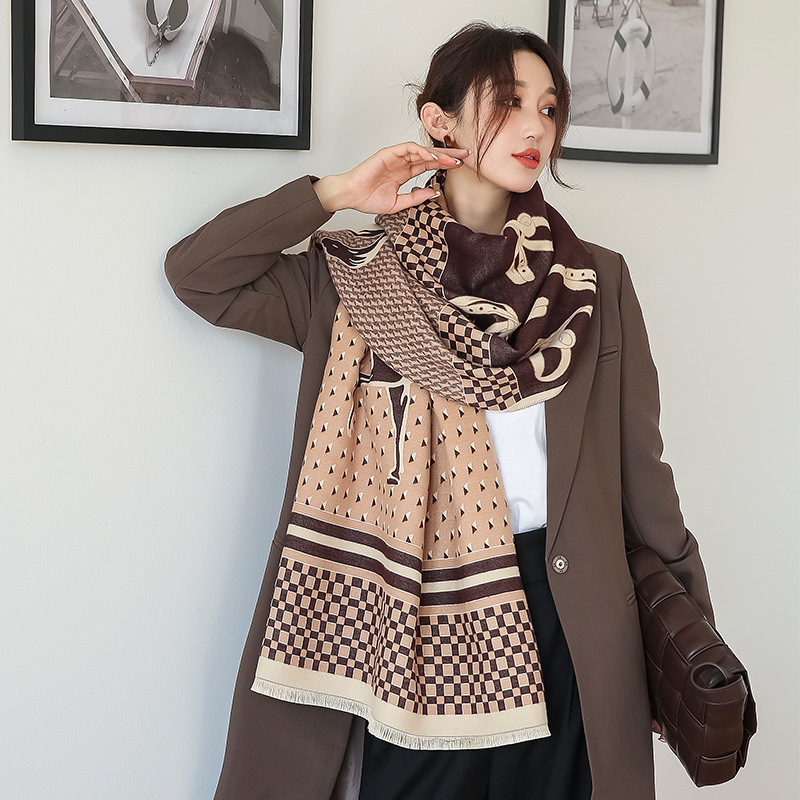 

Designer Silk Scarf Long Summer Air Conditioner Office Shawl Autumn Winter Warm Horse Scarves Wholesale Korean Imitation Cashmere Scarf