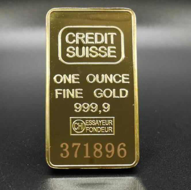 

Non-magnetic CREDIT SUISSE ingot 1 oz gold-plated gold bar Swiss souvenir coins with different serial laser numbering crafts collectibles as