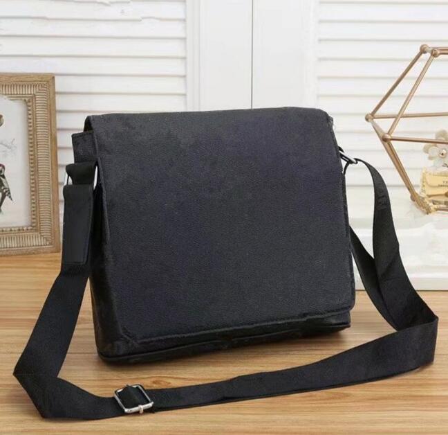 

New Excellent Quality Cross Body bag for men orignal messenger bag designer satchel waterproof man shoulder bag parachute fabric purse 226