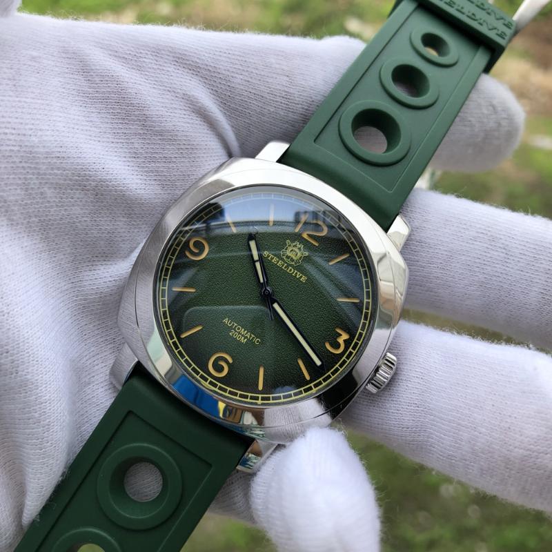 

Wristwatches STEELDIVE SD1938 Man Dive Watch 200m Automatic Mechanical Watches 316L Stainless Steel NH35 Mechanica For Men Luminous, Silicone(2)