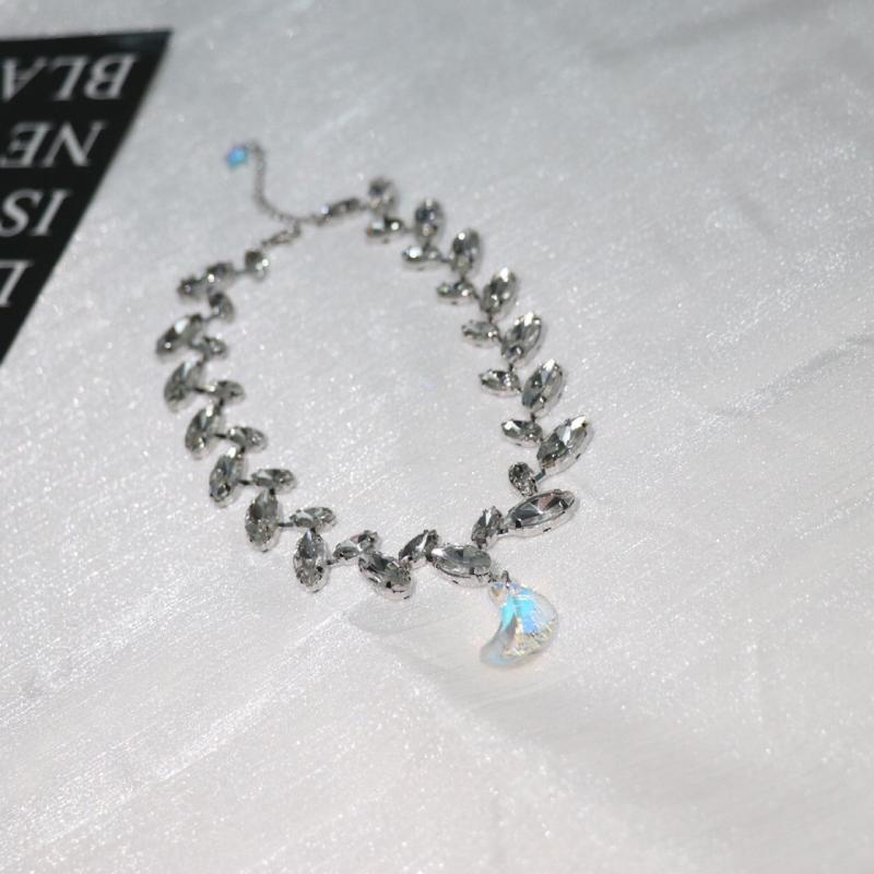 

Chokers European And American Fashion Light Luxury Glass Crystal Wheat Ear Crescent Catwalk Lady Style Clavicle Chain Woman's Necklace