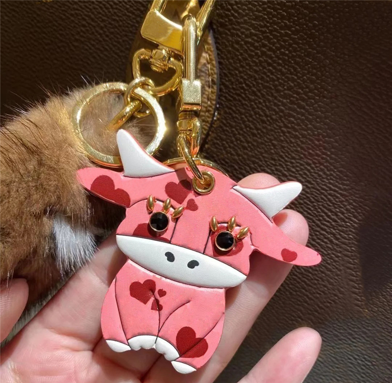 

Fashion Red Heart Pink Calf Cow Car Key Chain Rings Accessories Keychain Keychains Buckle Hanging Decoration for Bag with Box YSK02