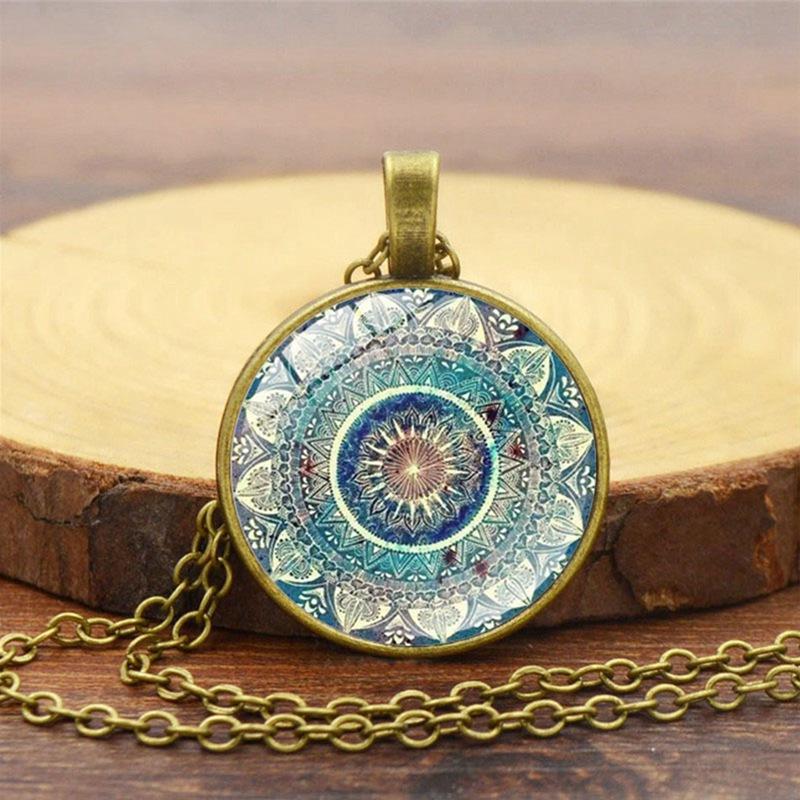 

Pendant Necklaces Tree Necklace For Women Jewellery Chain Time Mandala Yoga Glass European American Gifts, Silver