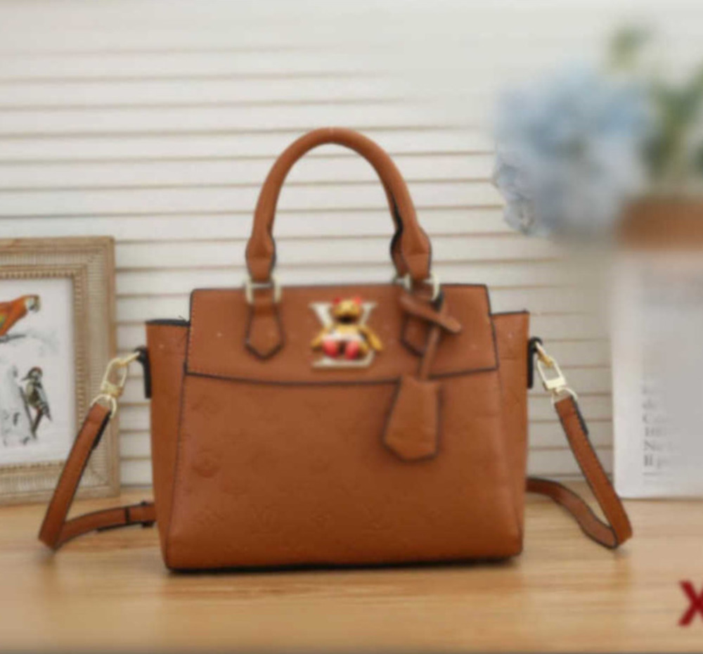 

hight LVLOUISVITTONYSLvutton bags Fashion Shoulder bag Crossbody Presbyopic Messenger Trendy Womens Saddle kpl29, Red;black