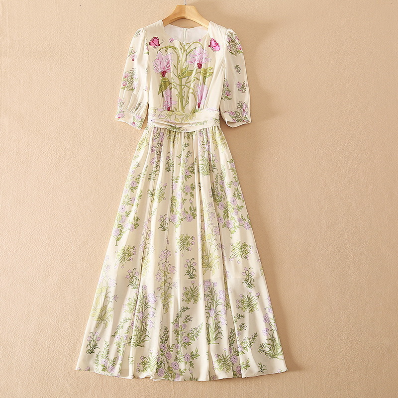 

Casual Dresses European and American women' wear for spring Round neck with five-quarter sleeves Floral print Fashion pleated dress 18SM, Beige