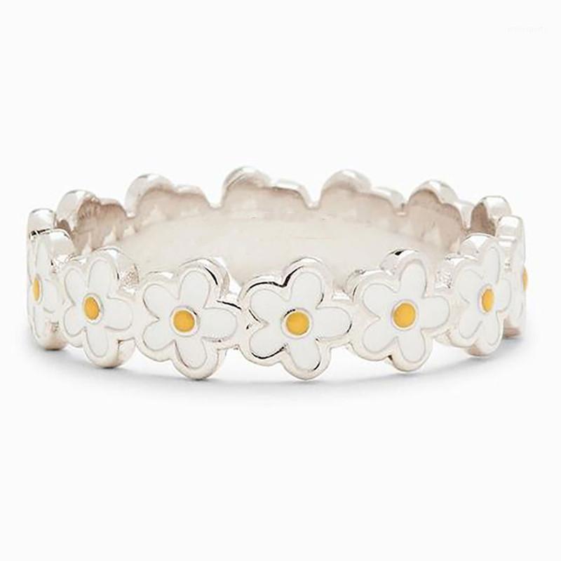 

Wedding Rings Tiny Cute Romantic Epoxy Daisy Flower Ring For Women Bohemian Fashion Engagement Bride Love Token Gift Wife1