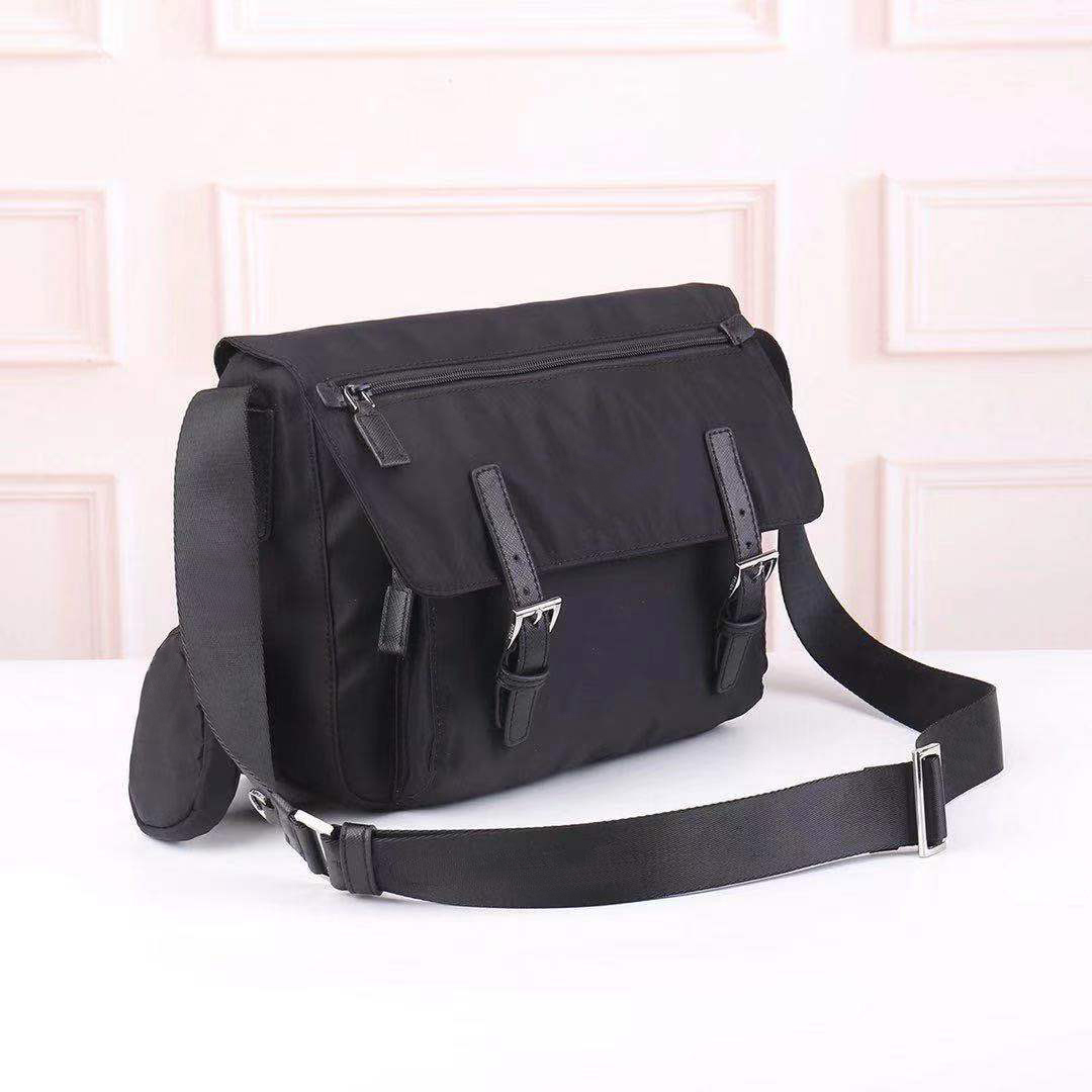 

Men messenger shoulder bag Satchels designer crossbody bags Boutique classic cross body satchel canvas parachute fabric man purse High capacity Wholesale, Ribbon(not for sale separately)