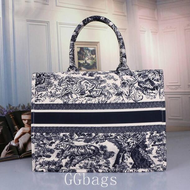 

TOP Quality shopping bag handbag Women Luxurys Designers fashion embroidery bags handbags designer should er high quality clutch with silk scarf, Color 22