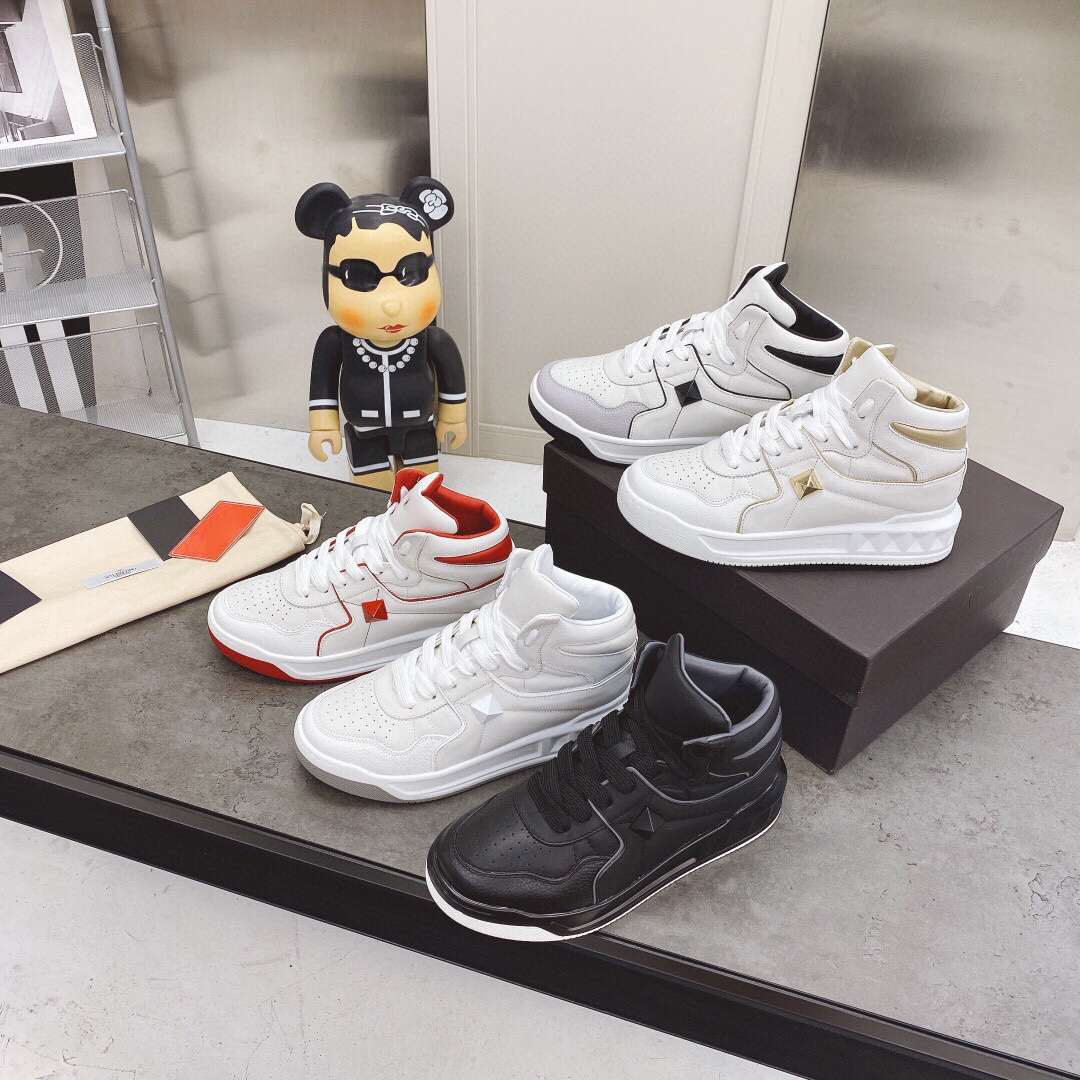 

2021 Amore One Stud Sneakers Designer Luxury Women Men Casual Shoes Oversized rivet Low-top mid-top sneaker Lambskin Calfskin Fashion White Shoe Top Quality Size 35-45, Color 7