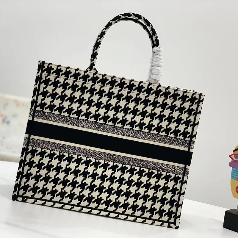 

2021 new embroidery large-capacity luxury big-name shopping bag handbag handmade double-sided Canvas, Customize