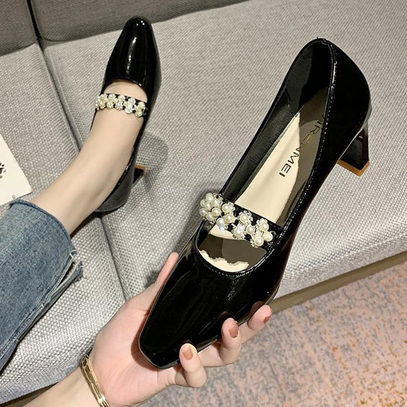 

Dress Shoes Rimocy Luxury Pearls Patent Leather Pumps Women Sexy Square Toe High Heels Woman Pink Slip On Party Wedding Ladies