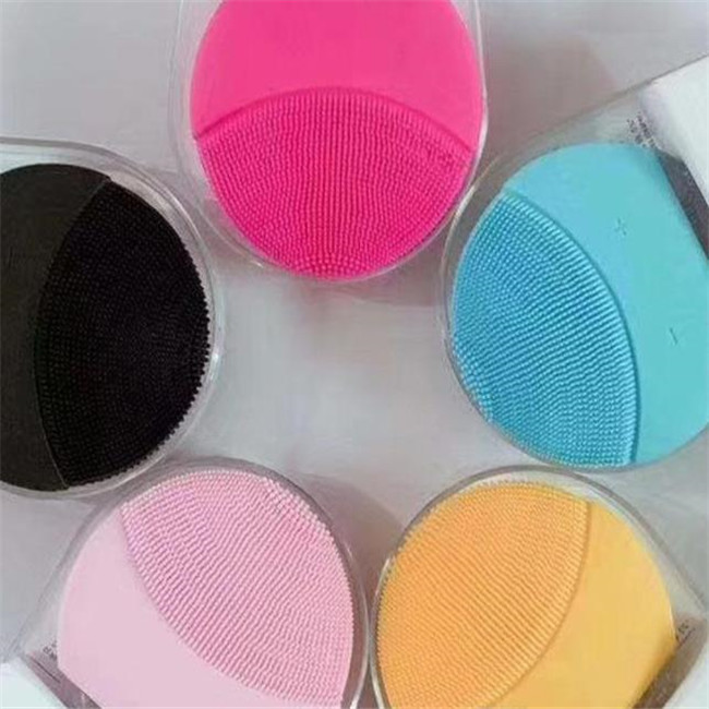

luxury brand Faced Clean Tools facial cleansing instrument Electric Silicone Face Cleaner 5 colors with box epacket