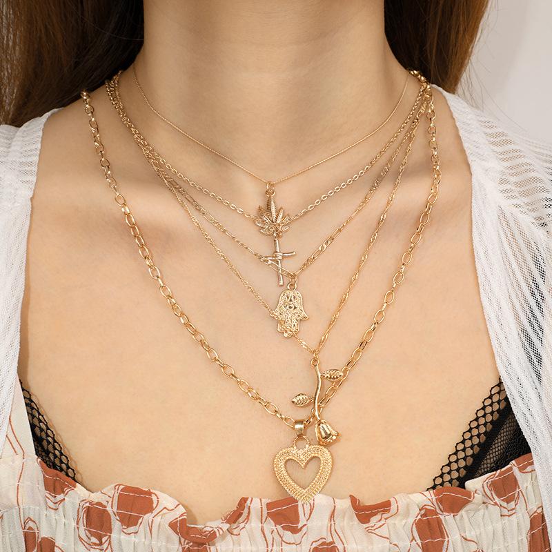 

Pendant Necklaces Minimalist Multi-Layer Heart Hand Star Leaf Pendants Clavicle Chain Necklace Fashion