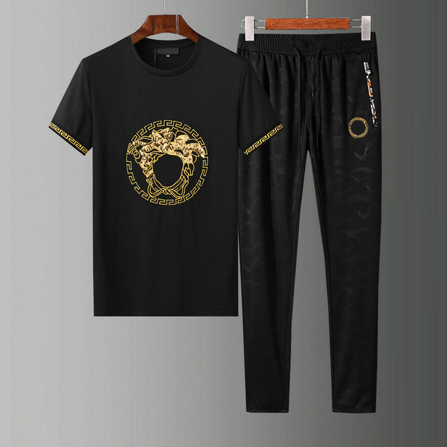 

Men's Tracksuits scorching summer artifact that man must have, the job is recreational complete be done.#46, Gray