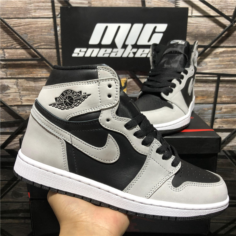 

Top Quality AJ Nike Air Jordan 1 Retro Basketball Shoes Jumpman 1s High Obsidian Game Royal UNC Chicago Bred Toe Tie Dye Twist Green Smoke Grey Mens Sports Sneakers, Gifts