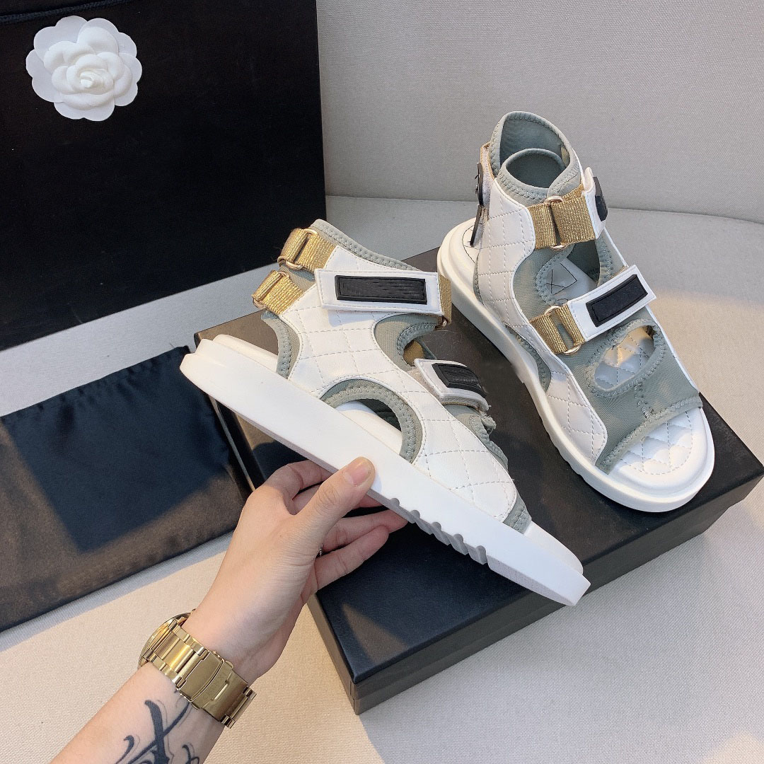 

2021 Lastest Platform sandals women designer shoes Fashion Wide Flat real leather Summer Outdoor Causal Velcro Sandal with box, Color 3