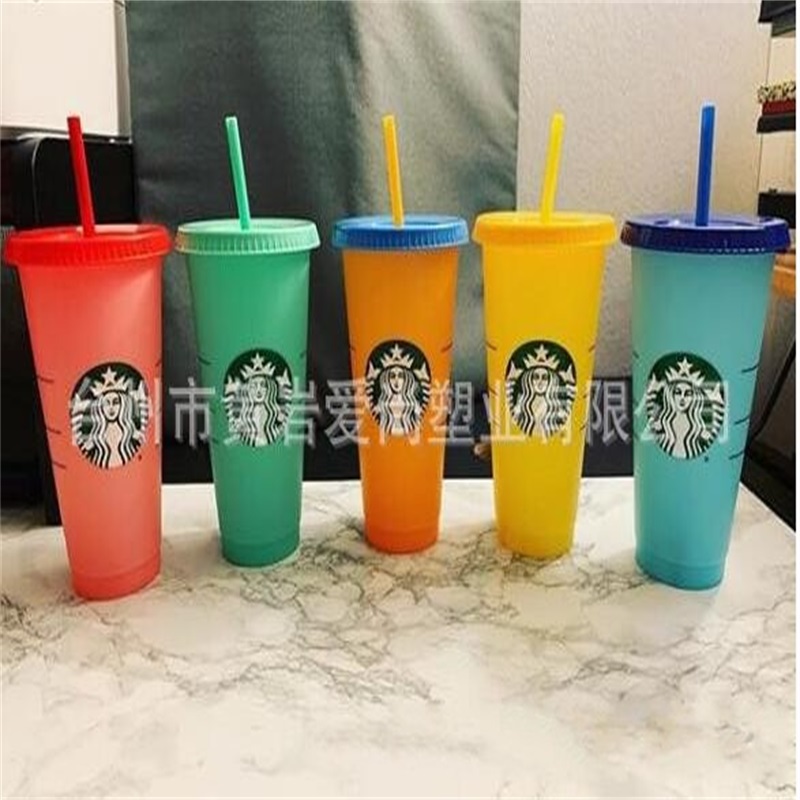 

2021 24OZ Color Change Tumblers Plastic Drinking Juice Cup With Lip And Straw Magic Coffee Mug Costom Starbucks color changing 370 S2