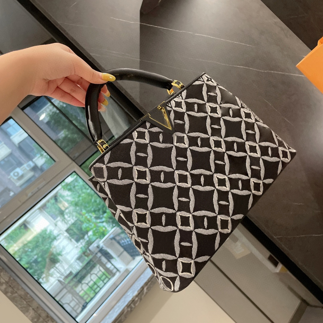 

Top quality brand luxury Designer Women Bags Leather Shoulder purse black Chain crossbody clutch pochette envelope bag wallet