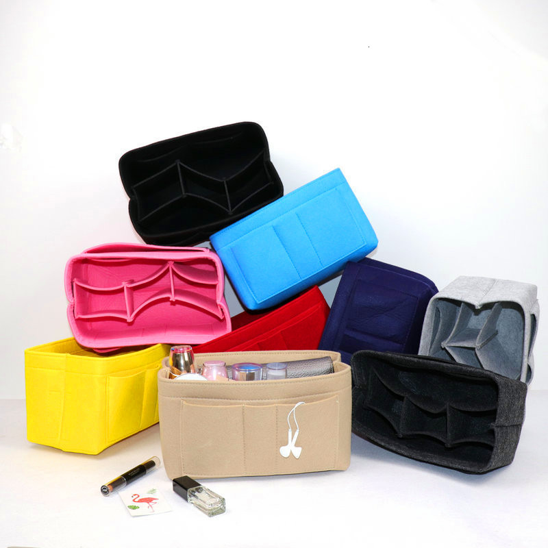 

Blanket Cosmetic Multifunctional Travel Large Capacity Blanket Storage Bag, Wine