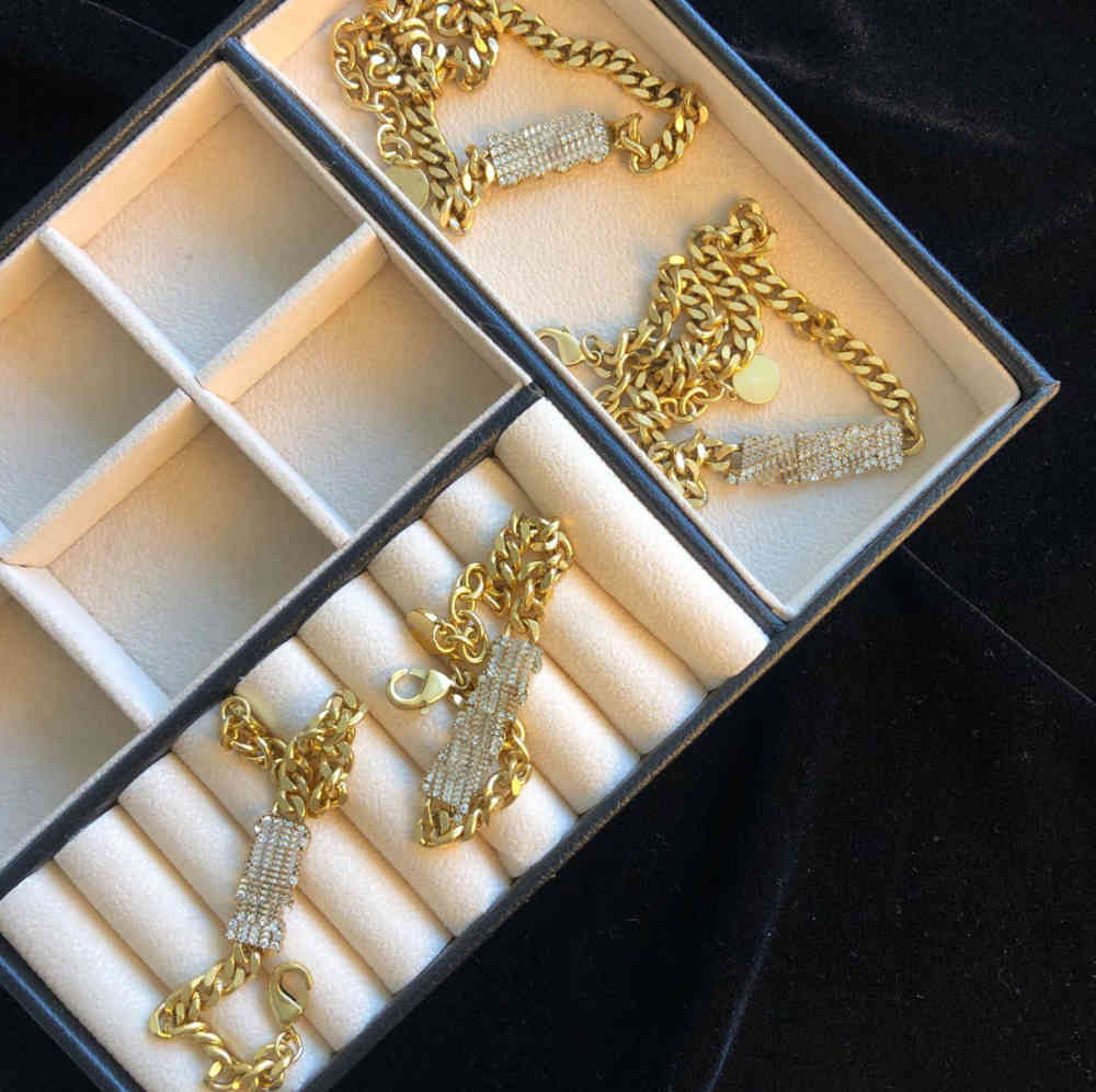 

Designer Bracelet Jewelry Love Necklace womens necklaces Letter Fashion Luxury Bracelets Gold With diamond Blue green gift box optional, Only-gift box (green)