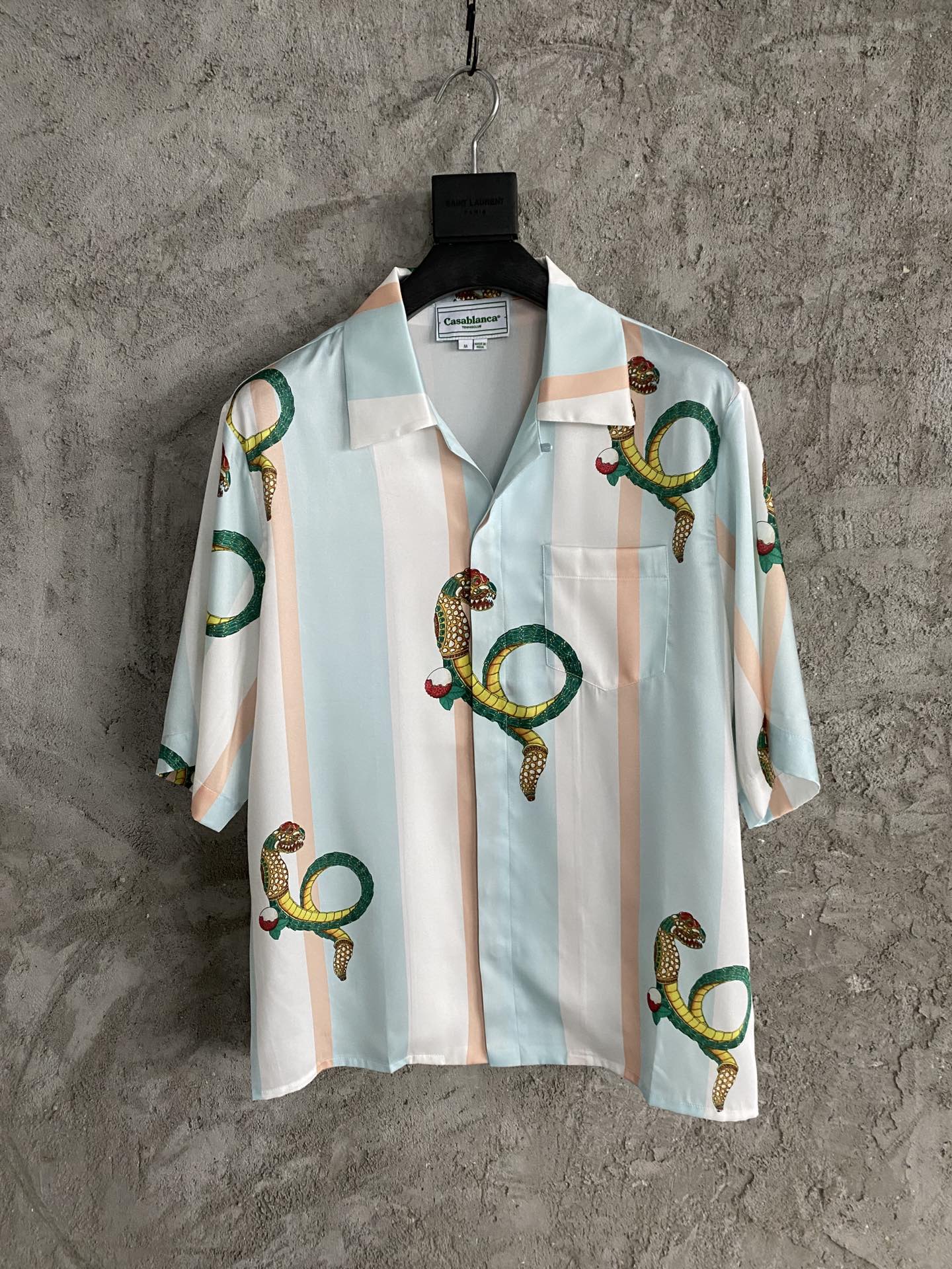 

2021 Summer new fashion mens designer snake printing shirts ~ US SIZE shirts OVERSIZED ~ great mens designer short sleeve shirts, Multi