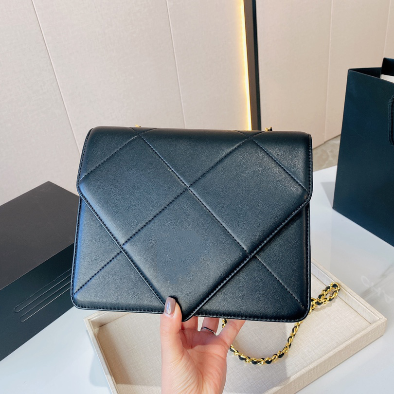

Designer Women Quilted Crossbody Shoulder Bag Paris Brand Thread Sheepskin Flap Handbags Lady's Genuine Leather Weave Chain Strap Handbag Luxurys Designers Bags, Black