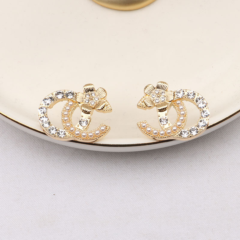 

Simple 18K Gold Plated 925 Silver Luxury Brand Designers Letters Stud Geometric Famous Women Flower Crystal Rhinestone Pearl Earring Couples Gifts Jewerlry