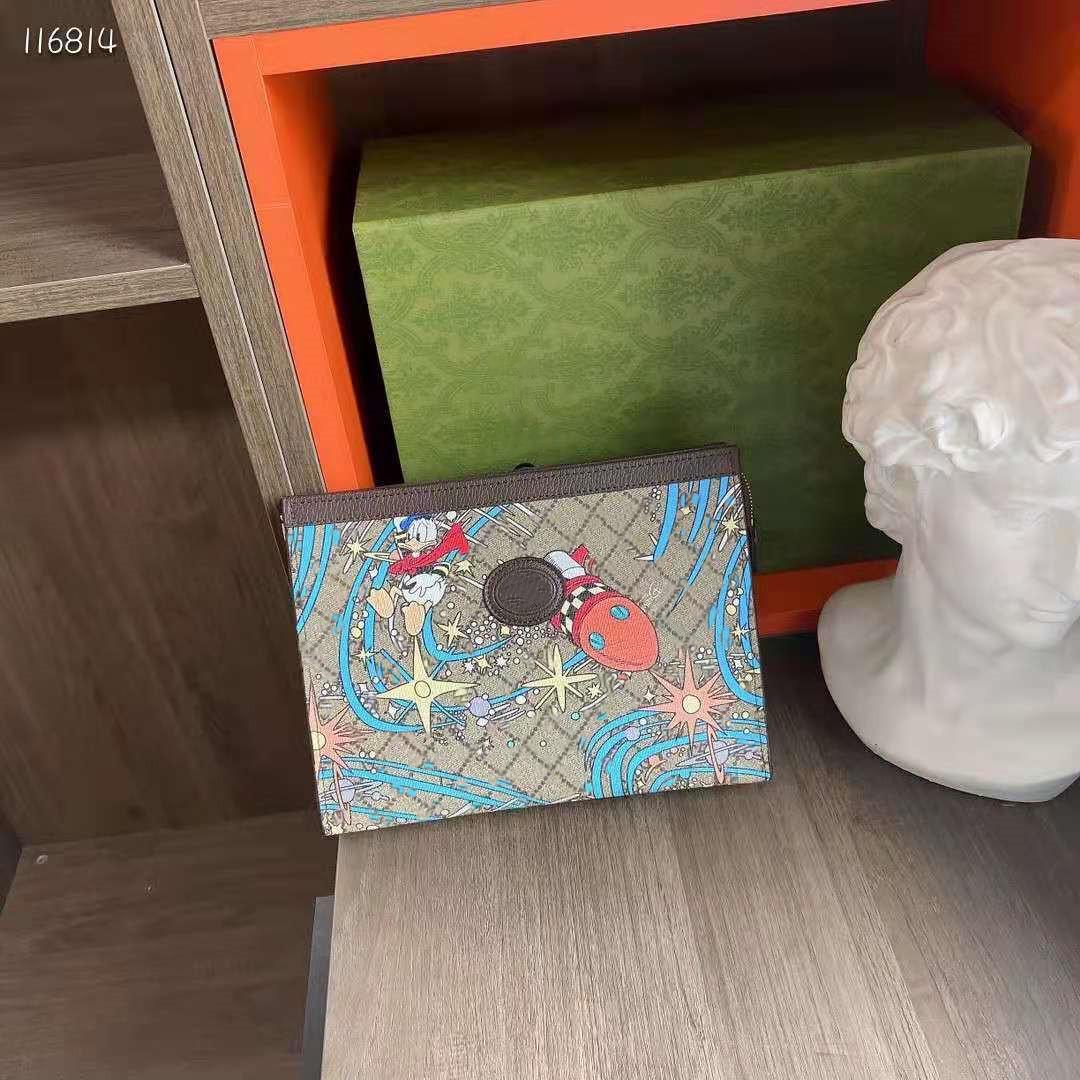 

2021 Designer hand bag printing embossed gift box package size 27cm, Black