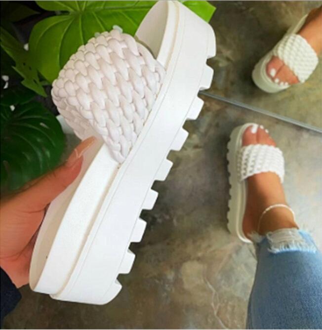 

2022 Sandals Summer Design Weave Square Toe Heels High Quality Strange Style Slippers Gladiator Womens Slides Shoes, Black