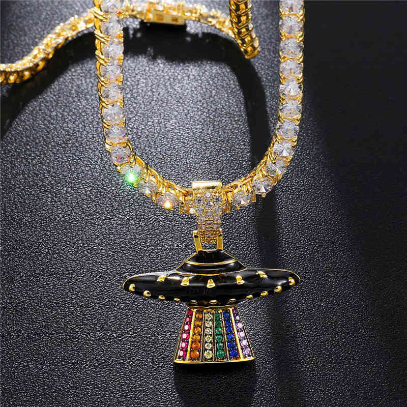

Fashion Iced Out UFO Pendant & Necklace New Arrival Micro Paved Cubic Zircon Men's Hip Hop Jewelry For Gift X0509
