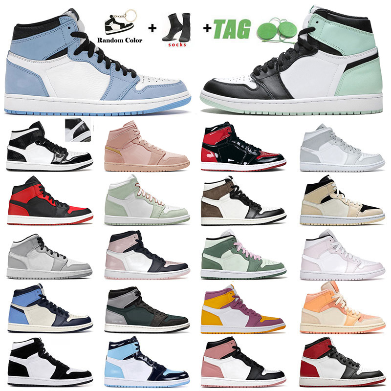 

Basketball Shoes OG Jumpman 1 1s Designer Men Women Igloo High University Blue Unc Dark Mocha Panda Brotherhood Mid Dutch Green Pink Crimson Tint Trainers Sneakers, # 36-46 hyper royal