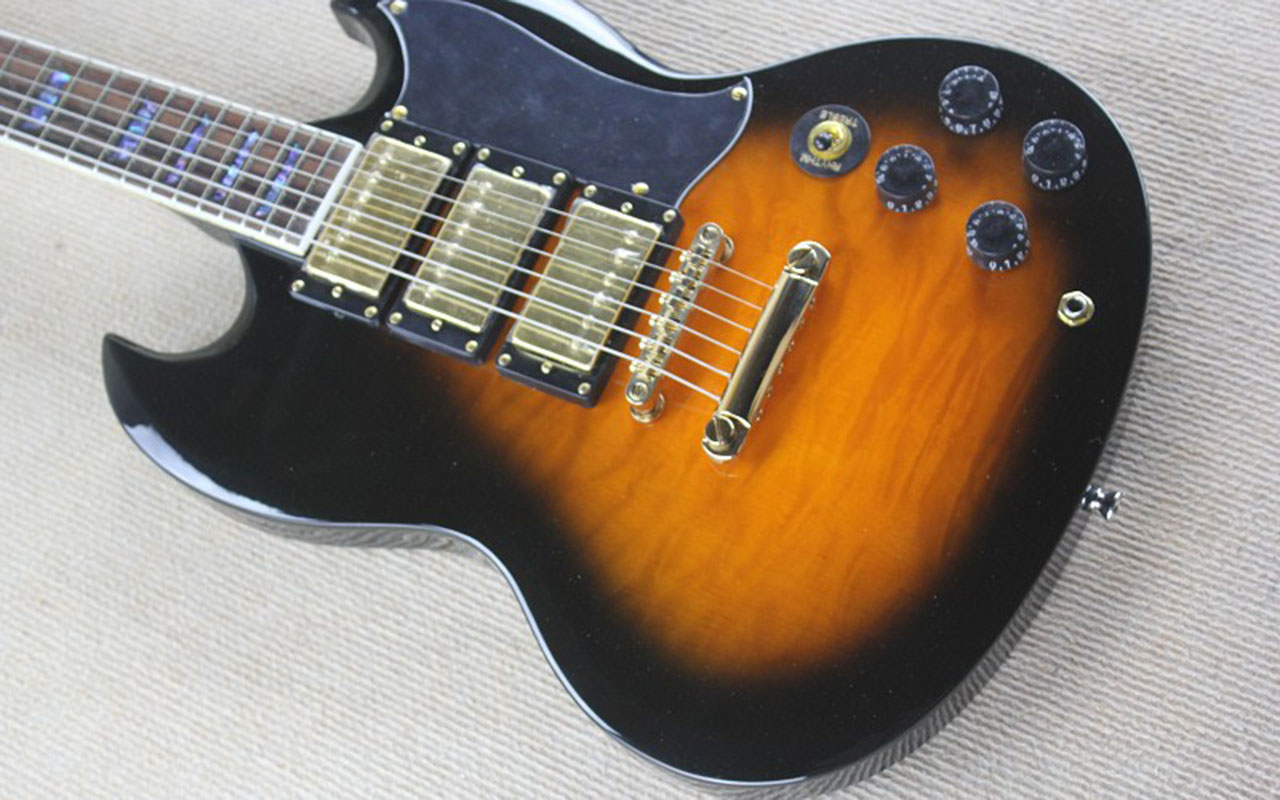 

Electric guitar three pickups tiger maple black circle yellow globe fingerboard