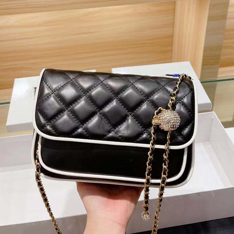 

2021 Women's Shoulder Bags Classic C Flap Small Messenger Calfskin Gold-Tone Metal Black White Matelasse Chain Strass Ball Mulit Pochet