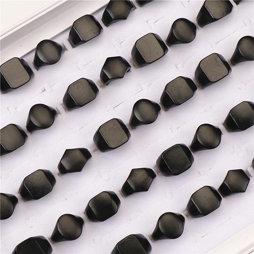

Men's Fashion 50pcs/lots Black Smooth Geometry Metal Ring For Women Jewelry Size 17mm to 21mm Mix Style